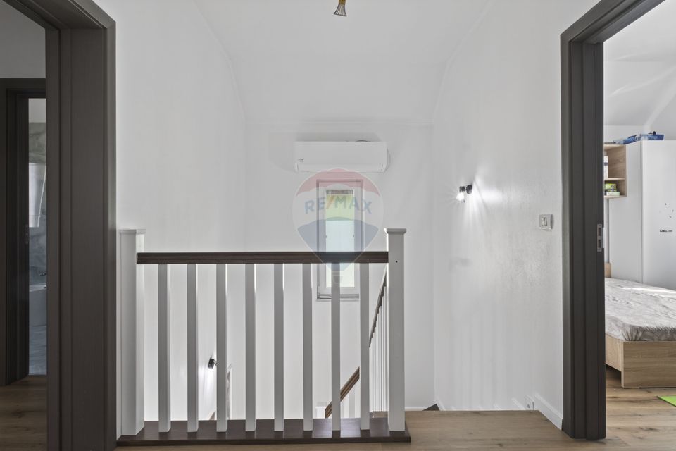 Casă la cheie cu teren 544 mp de vanzare in zona 6 Vanatori,Arad