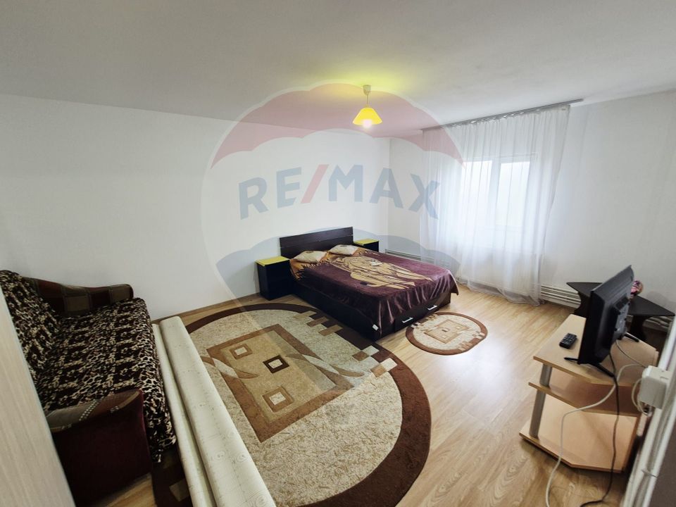 Afacere la Cheie Imobil 10 Unități | Vad Comercial | 842 mp | Chiajna