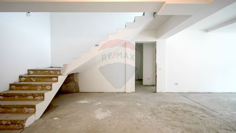 PENTHOUSE UNIC CU 168 MP UTILI SI 189 MP DE TERASE |SCHEII BRASOVULUI