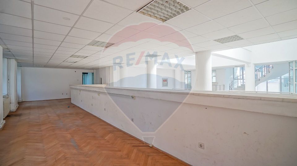 594.65sq.m Commercial Space for rent, Central area