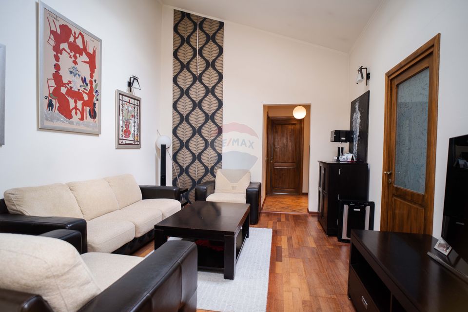 Apartament 3 camere pe strada Păcurari
