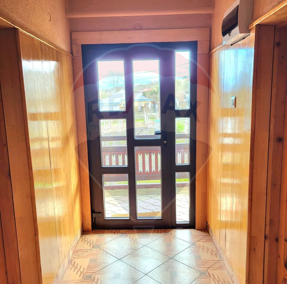 Casă / Vilă cu 3 camere de vânzare