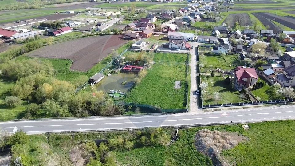 Teren Ilisesti  cu Iaz 5174 mp/ Strada Principala