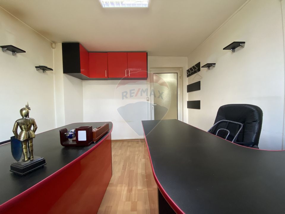 90sq.m Office Space for rent, Ultracentral area