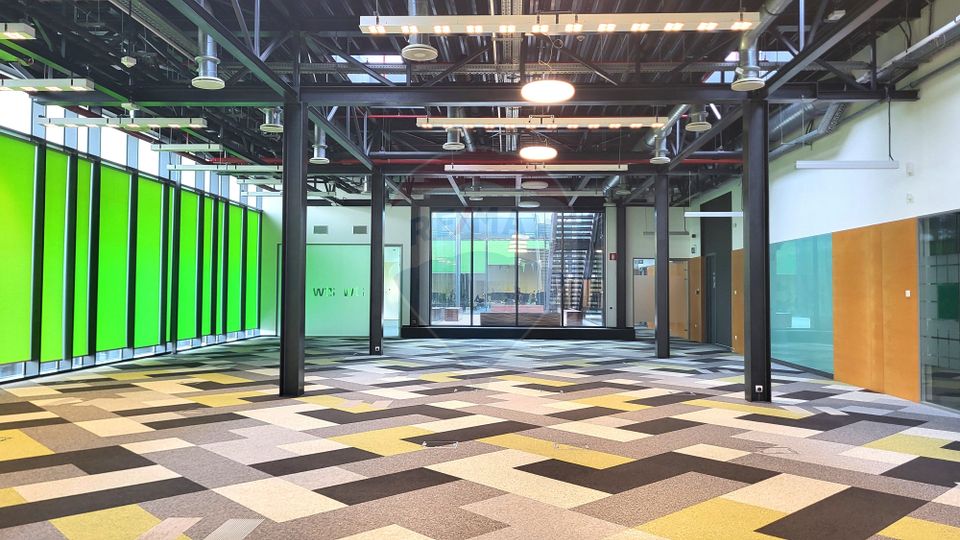 250sq.m Office Space for rent, Central area