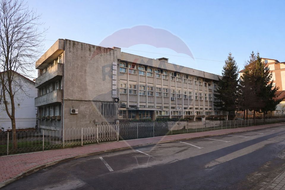 200sq.m Commercial Space for sale, Central area