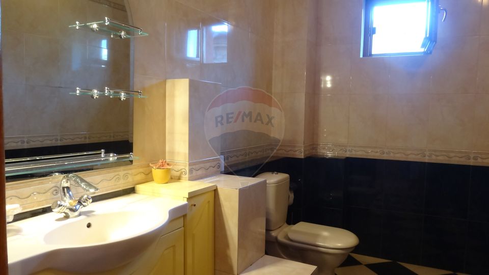 De VANZARE Casa spațioasă S+P+1E+M | Zona STIREX in Galati