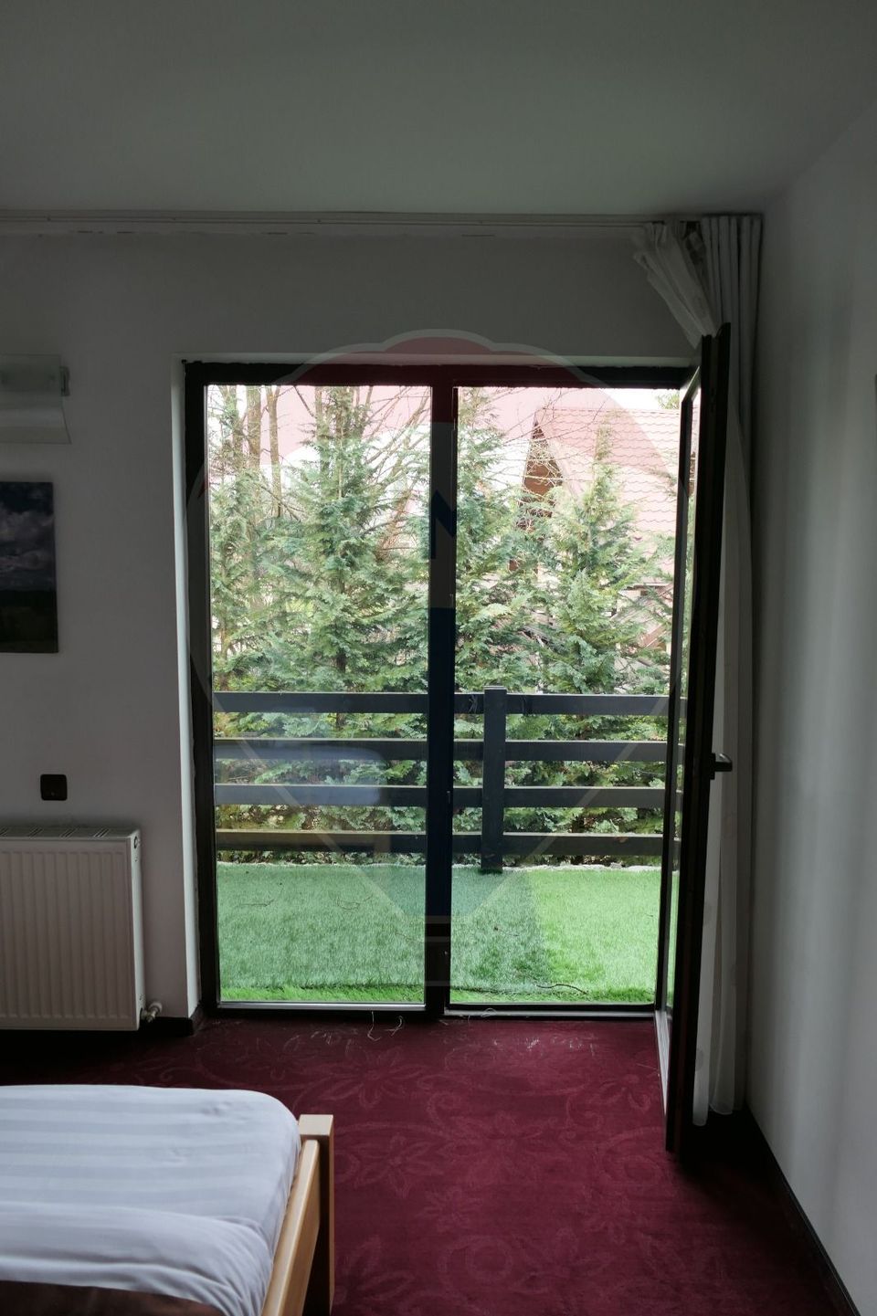 Vilă cu 10 camere de vânzare în zona Centrala