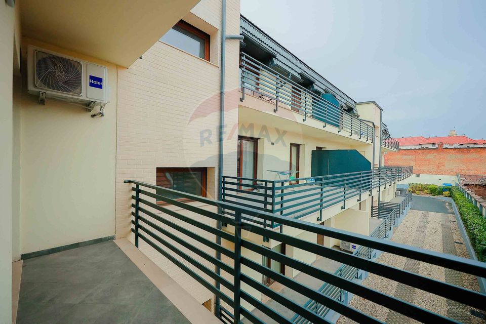 Apartamente 3 camere de vânzare mobilate/utilate, ultracentral, Oradea