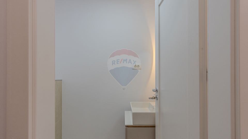 Clinica medicala-9 cabinete- URBAN PLAZA - bloc 15 parter!