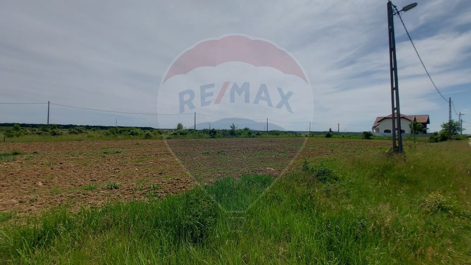 Land 530sqm Gepiu / Strada Secundara