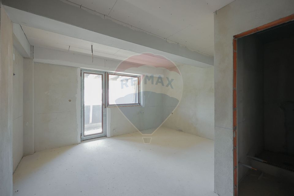 40 room Hotel / Pension for sale