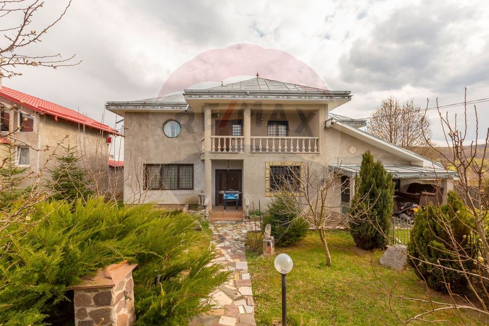 7 room House / Villa for sale, Vest area