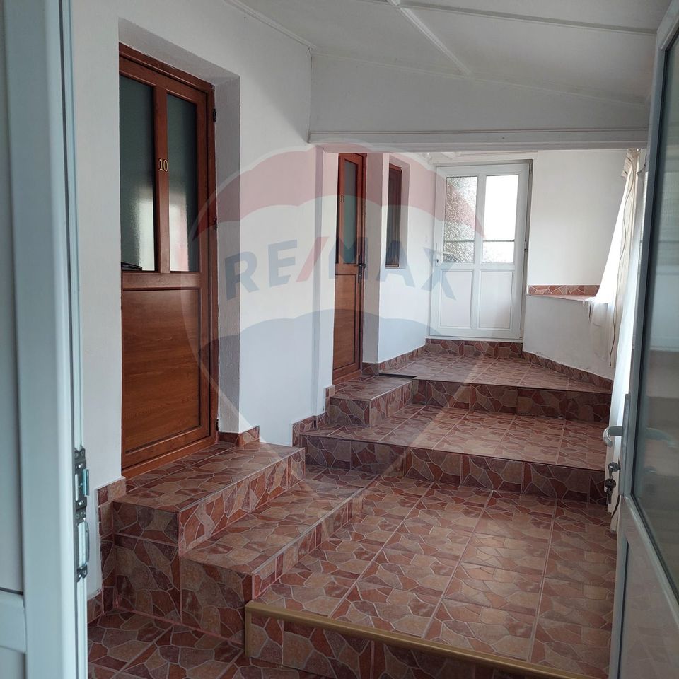 9 room House / Villa for sale