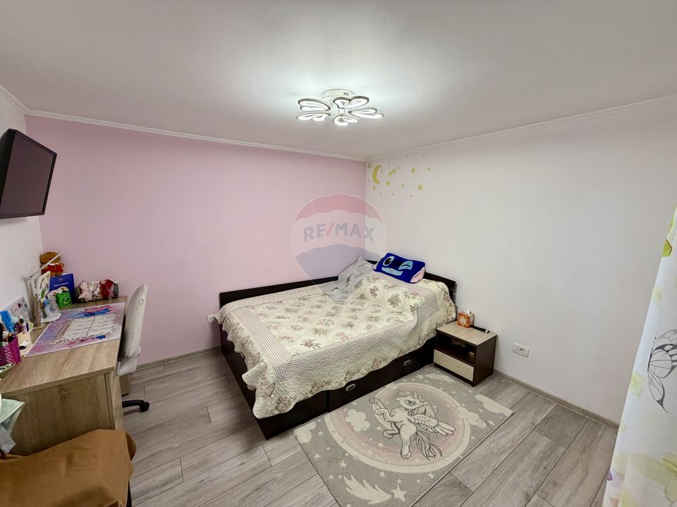 Casă / Vilă cu 4 camere de vânzare în zona Central