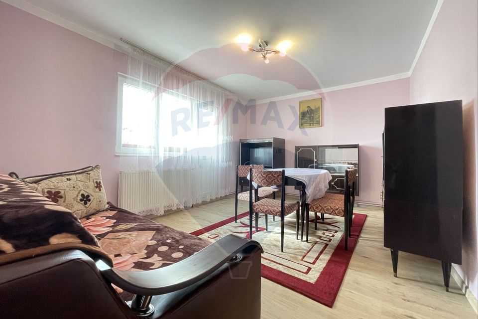 Apartament decomandat, 3 camere, Aleea Vidraru