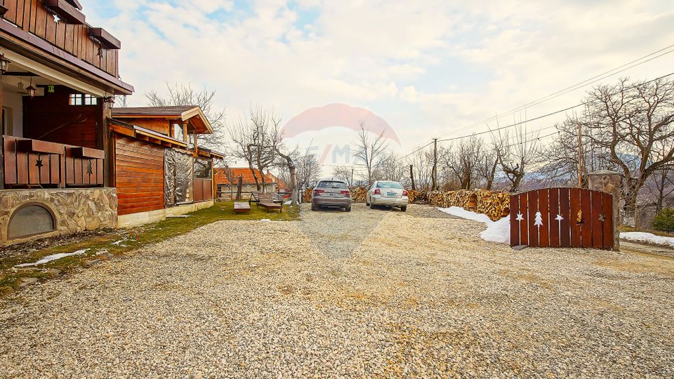 Cabana la Flo, 8 cam,P + M, teren 888 mp oportunitate de investitie !