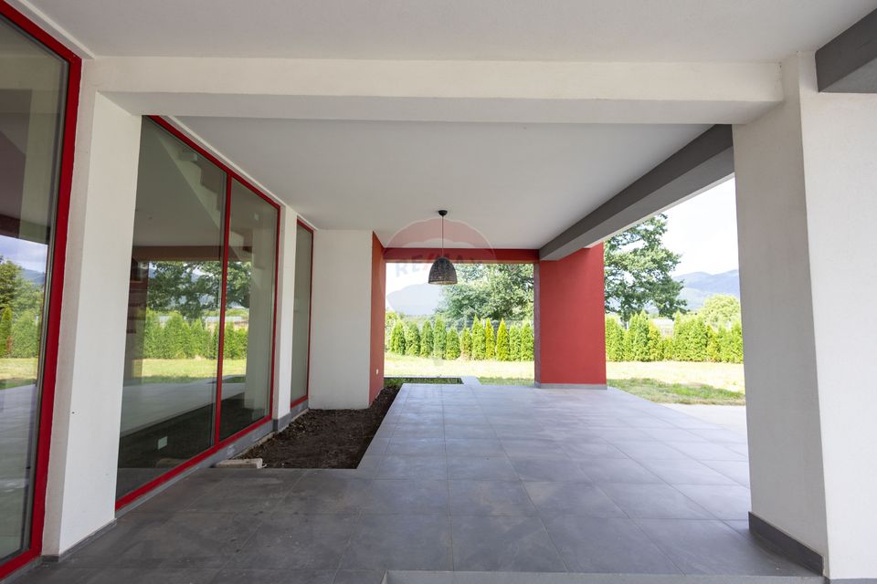 5 room House / Villa for sale