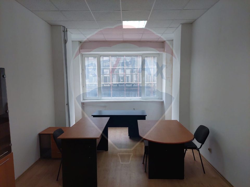 25sq.m Office Space for rent, Ultracentral area