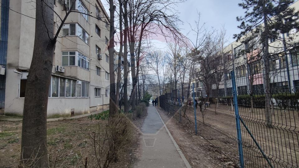 Apartament cu 3 camere de vânzare