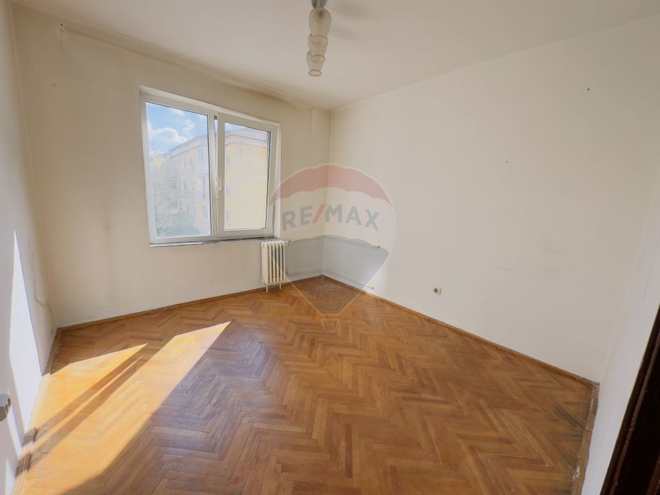 4 room Apartment for sale, Rogerius area