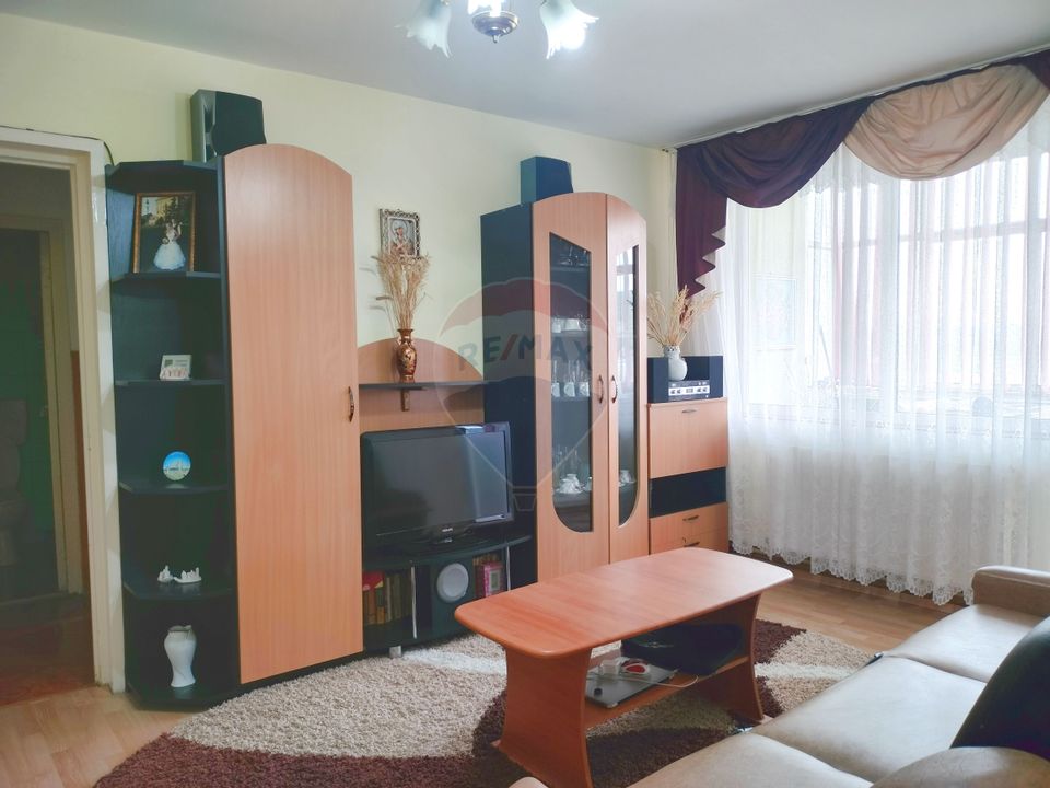 2 room Apartment for sale, Est area