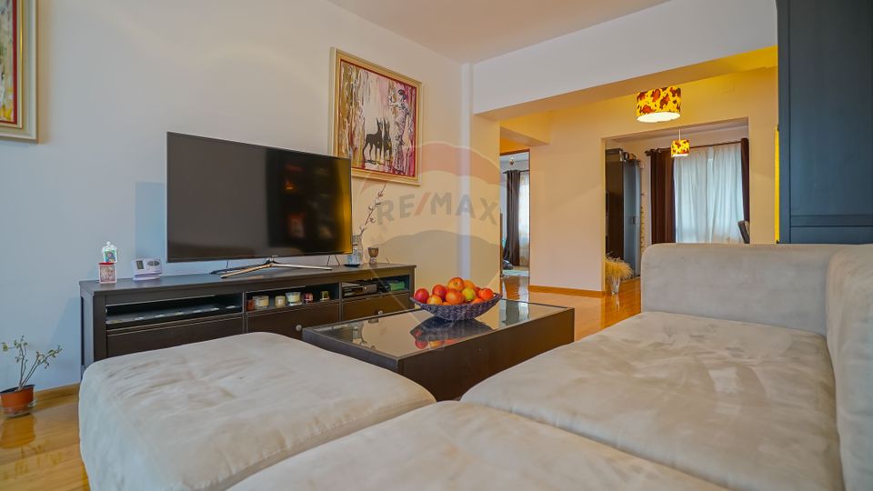 Apartament cu 4 camere, Centrul Civic