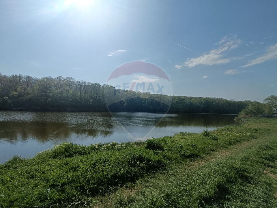 Land 3,872sqm Branesti / Strada Ion creanga