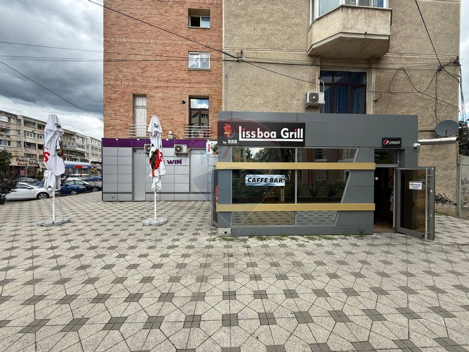Bar restaurant cafenea - preluare afacere in zona ultracentrala Bacau