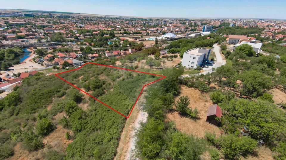 De vânzare Teren în Oradea, cu panoramă, 4506 mp, zona Dealuri