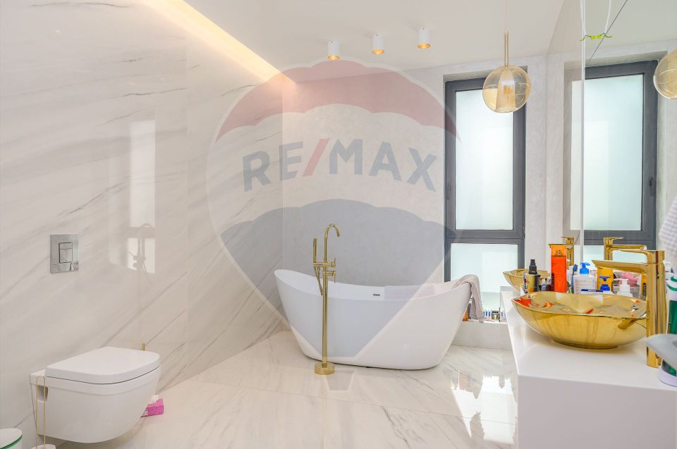 Luxury Smart Villa | Pipera | Heated pool & Sauna| Heat pump