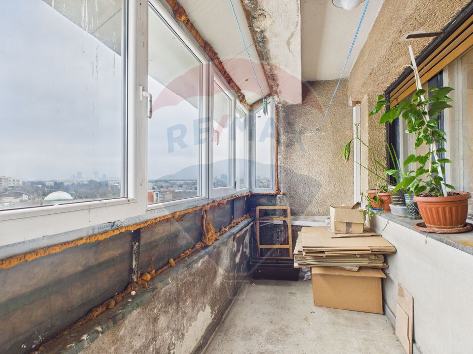 Apartament cu 3 camere în zona – 1 Mai / Domenii