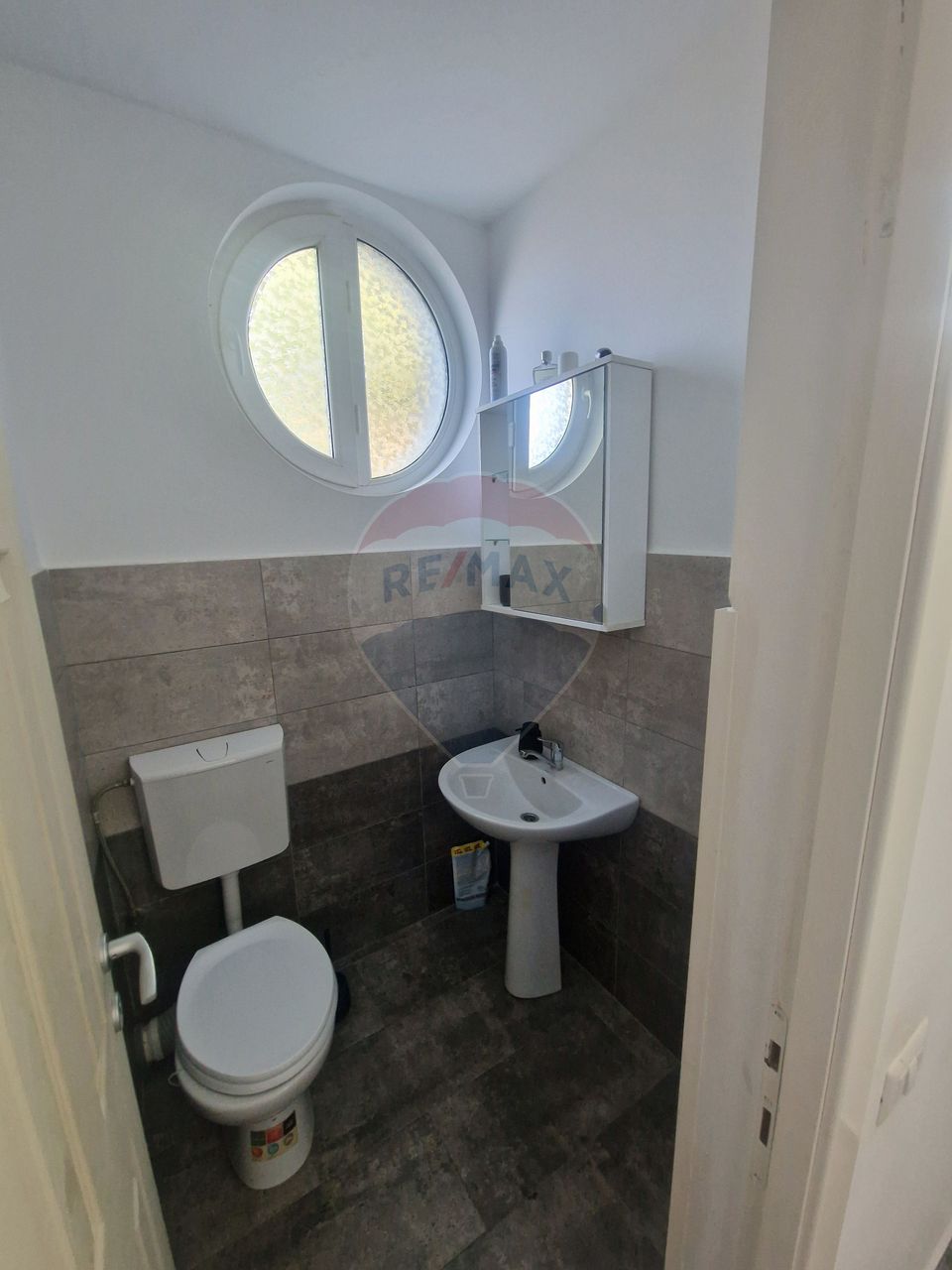 552sq.m Commercial Space for sale, Darmanesti area