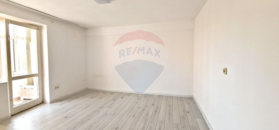 35sq.m Office Space for rent, Ultracentral area