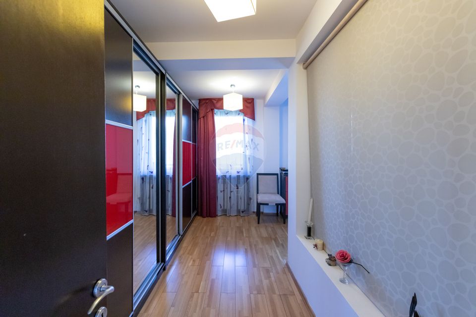 Vilă cu 7 camere de vânzare în zona Centrală Orașul  BUHUȘI