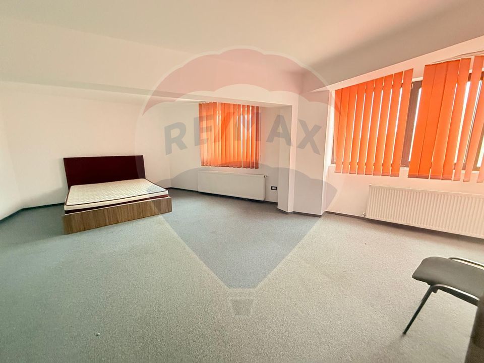 10 room House / Villa for rent, Izvoare area