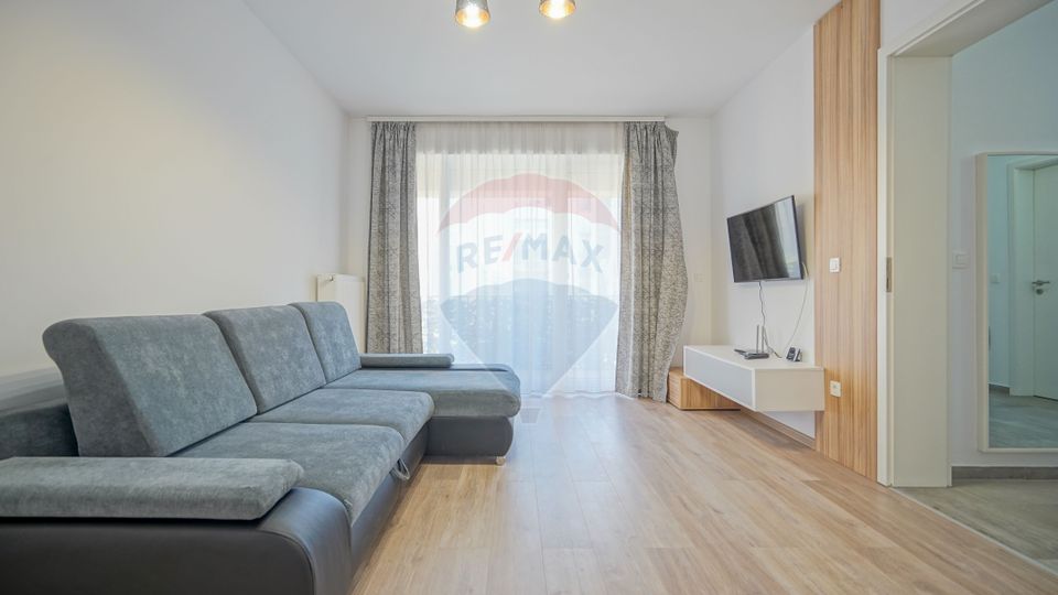 2 room Apartment for rent, Tractorul area