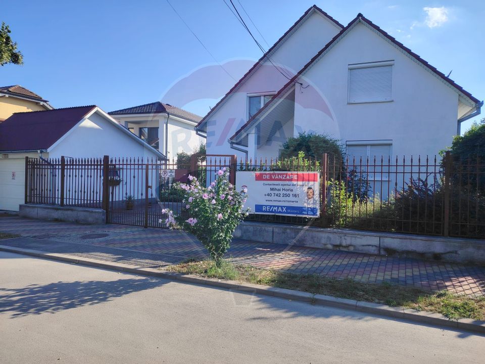 8 room House / Villa for sale, Central area