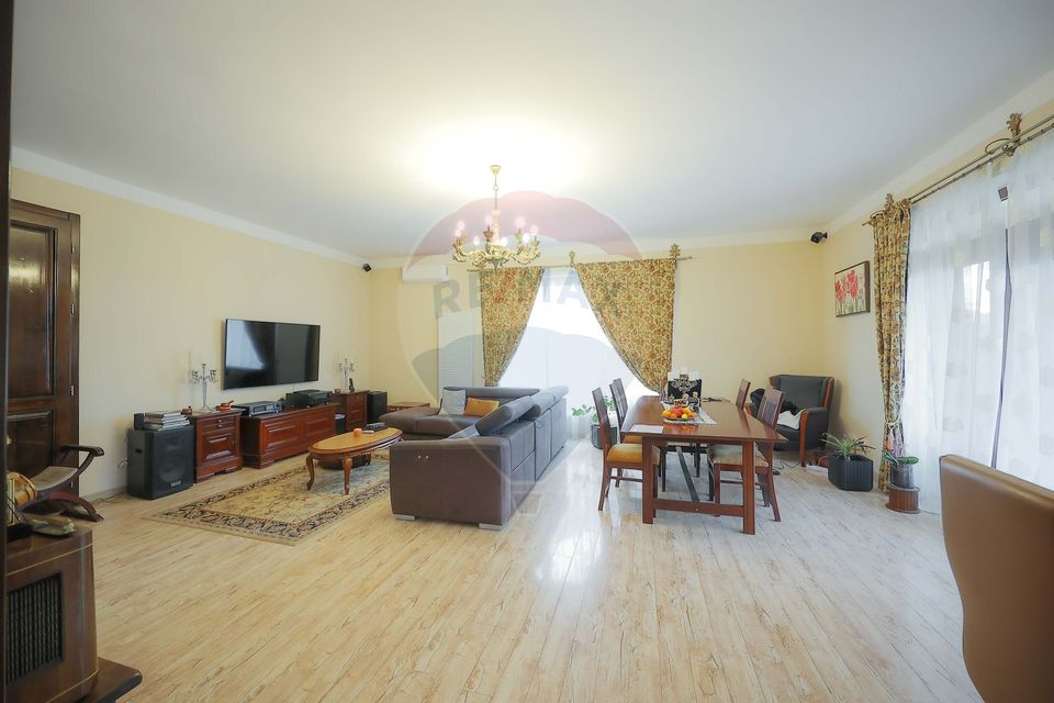 10 room Hotel / Pension for sale, Nufarul area