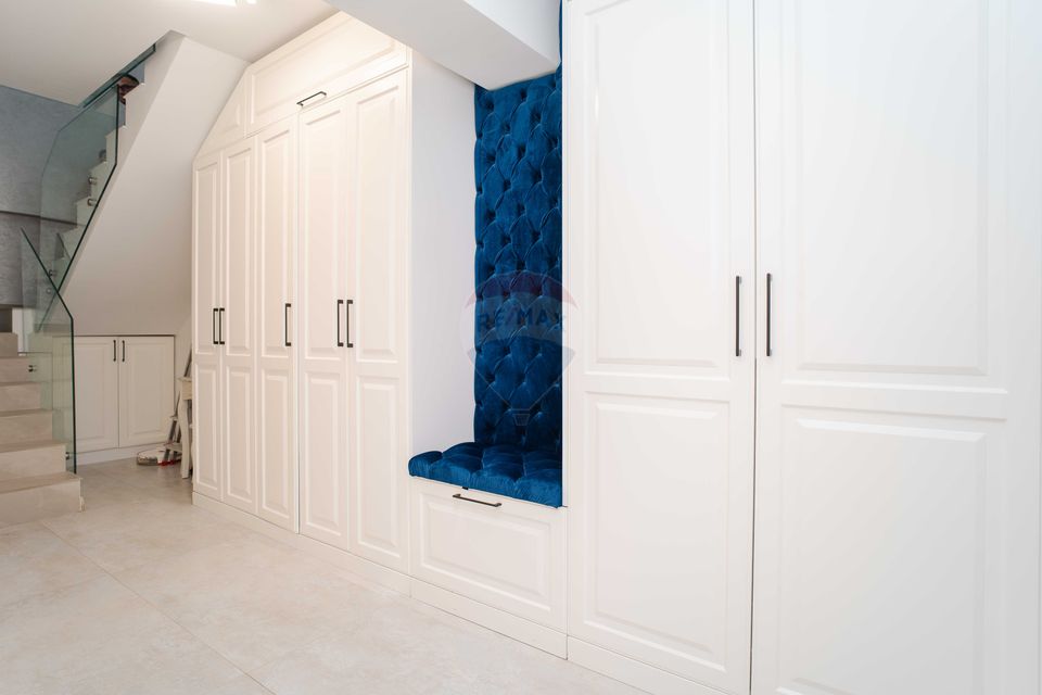 Apartament cu 3 camere de vânzare  ESQ Village  Valea Lupului