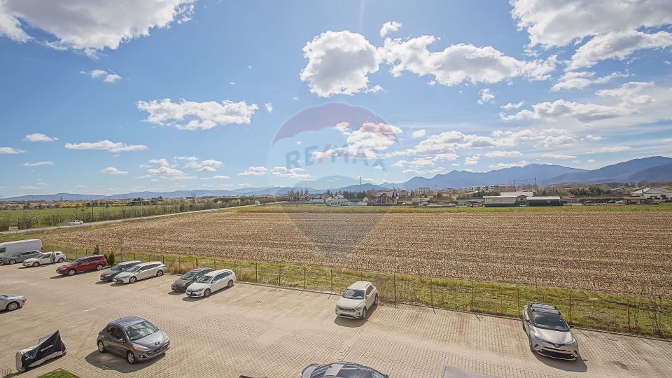 Apartament 2 Camere Subcetate - Mobilat, Parcare, Liniște lângă Brașo