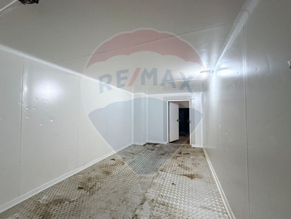 Spațiu industrial-220 mp cu rampă și parcare-zona Orașul de Jos Sibiu