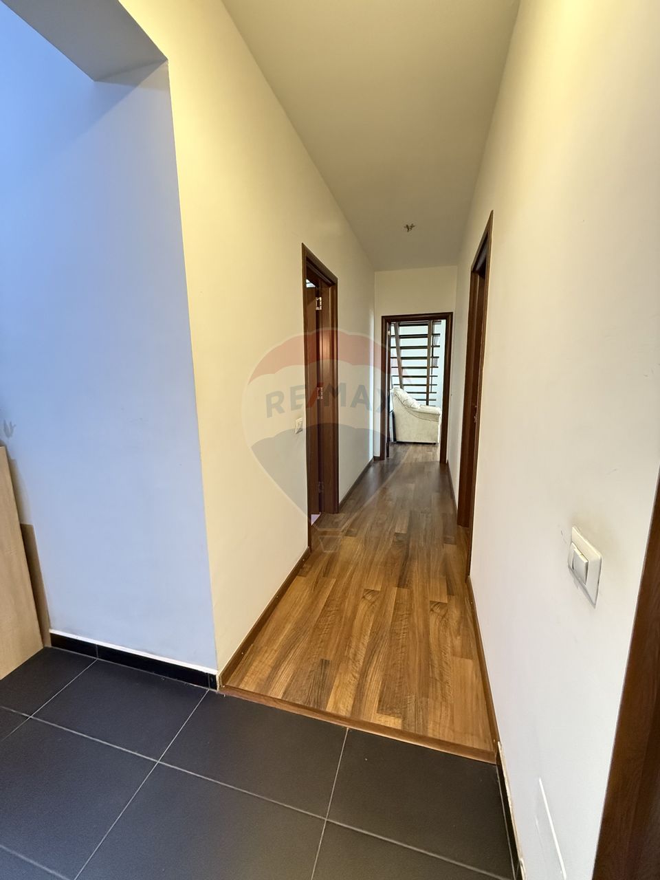 Apartament 3 camere Dobroesti cu loc de parcare inclus