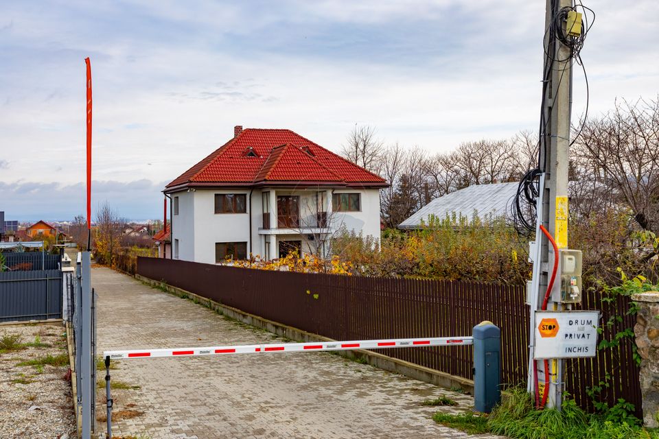 Casă/Vilă cu 6 camere de vânzare în Măgura