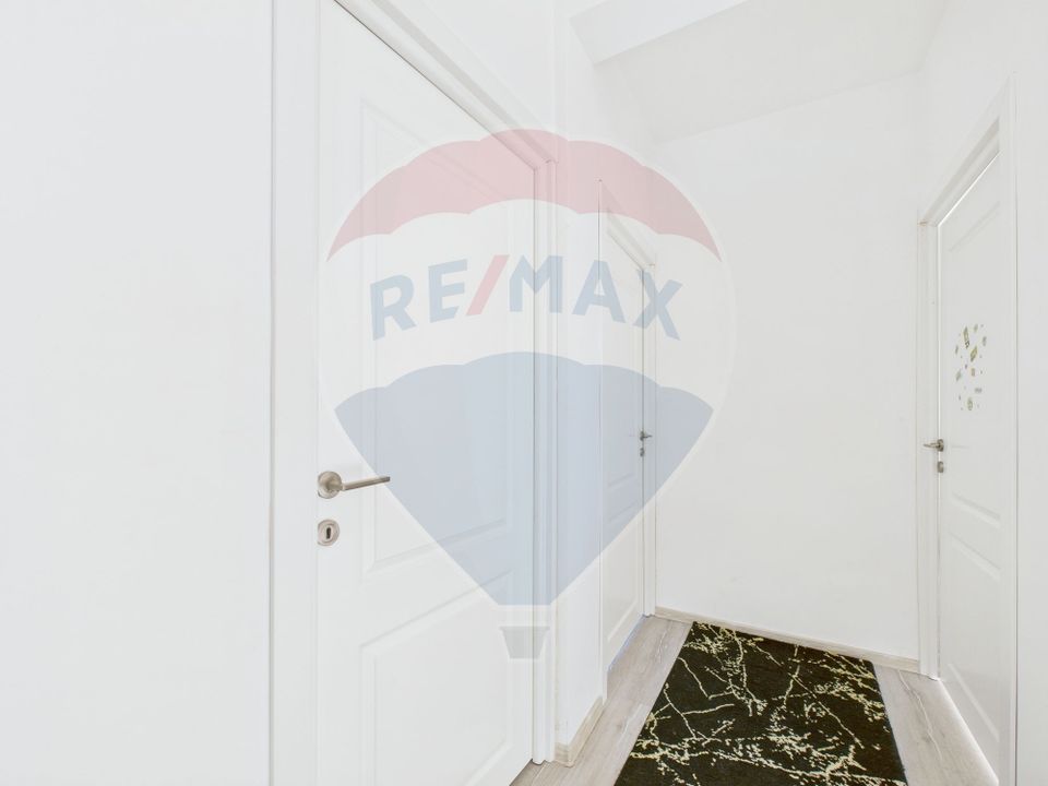 4 room House / Villa for sale, Est area