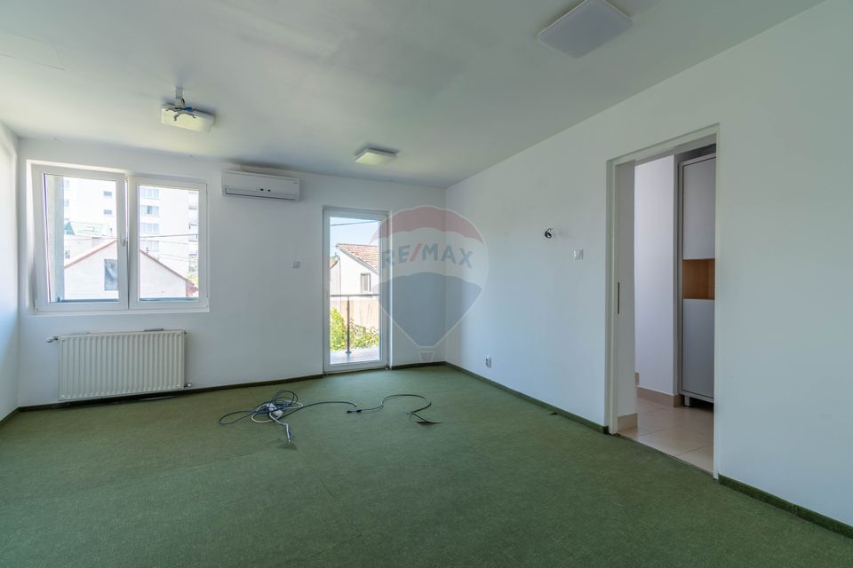 12 room House / Villa for rent, Semicentral area