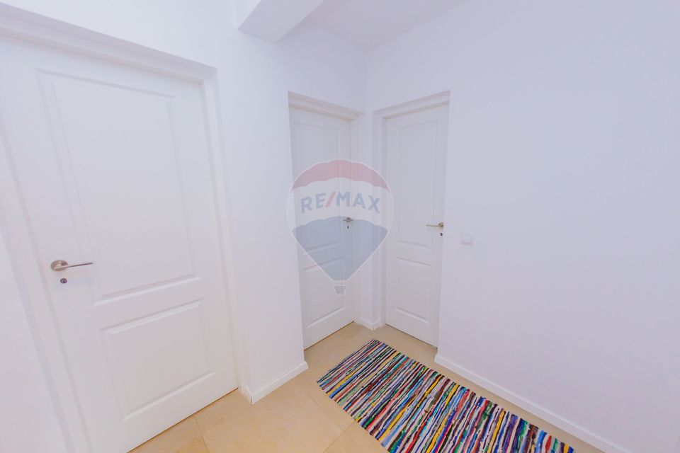 8 room House / Villa for sale