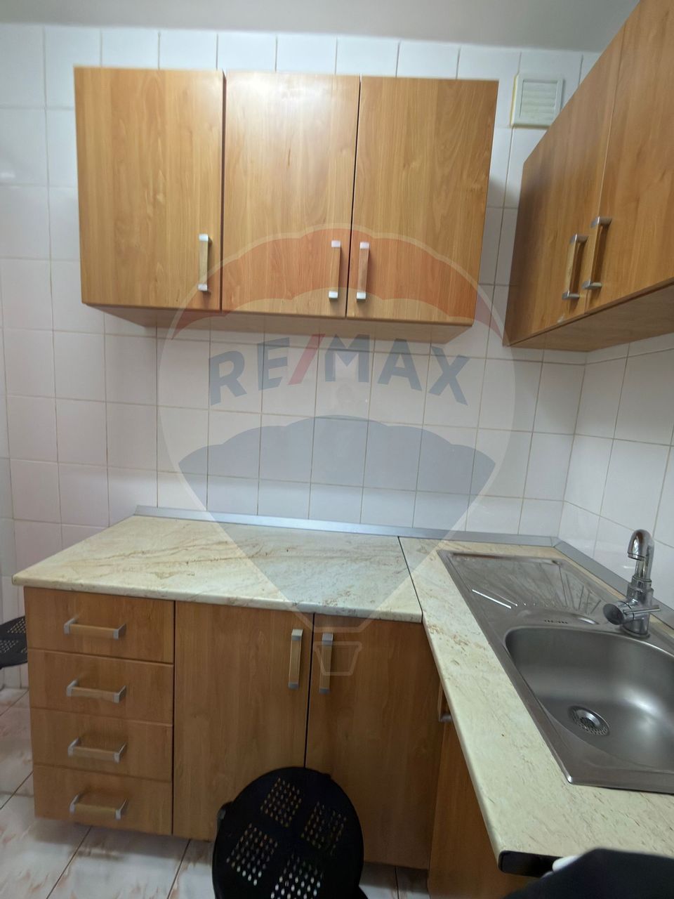 Garsoniera de inchiriat