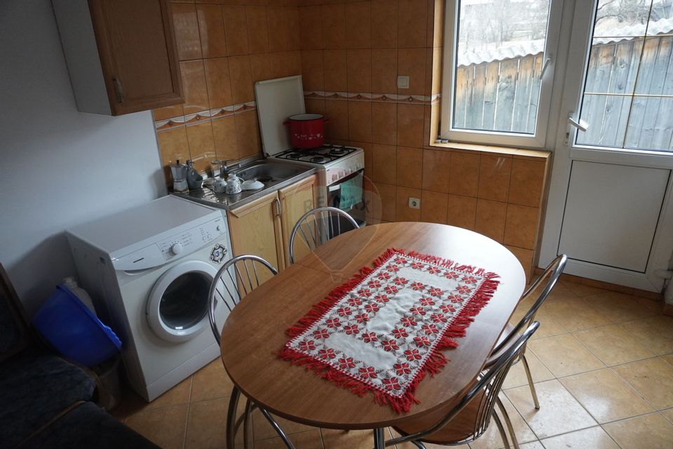 5 room House / Villa for sale