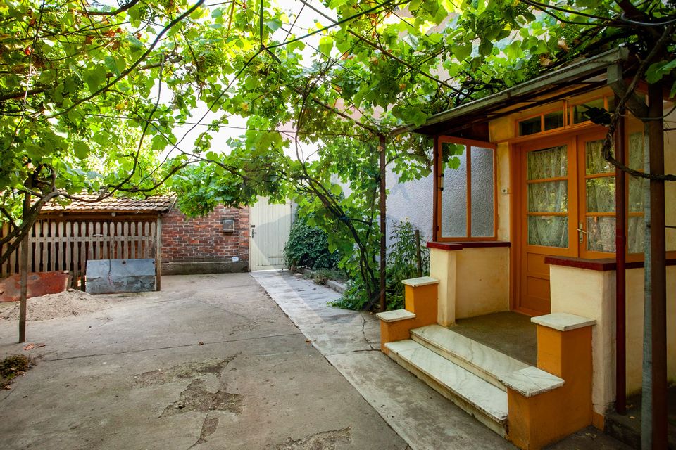 4 room House / Villa for sale, Periferie area